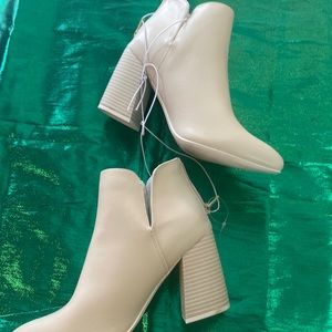 Sugar bone colored heeled boots